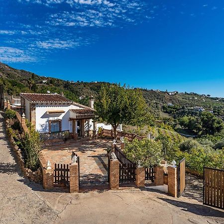 Amazing Home In Frigiliana With Kitchen 外观 照片