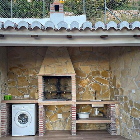Amazing Home In Frigiliana With Kitchen 外观 照片