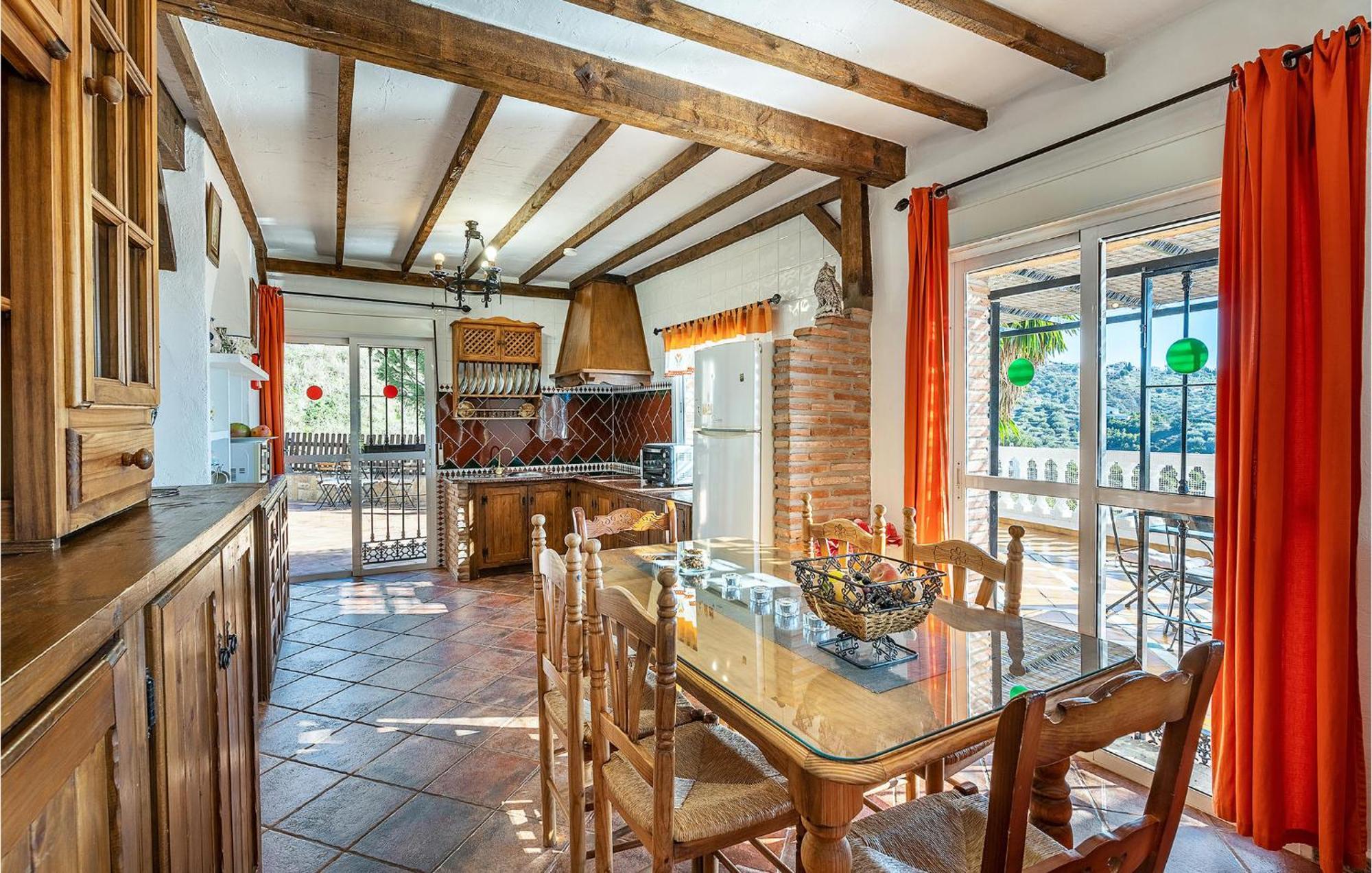 Amazing Home In Frigiliana With Kitchen 外观 照片