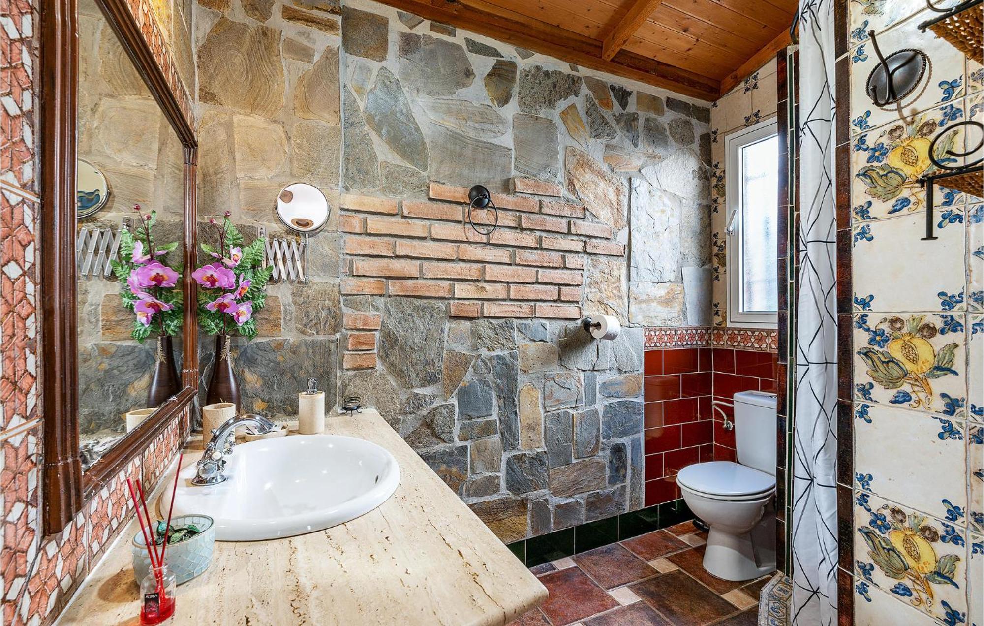 Amazing Home In Frigiliana With Kitchen 外观 照片