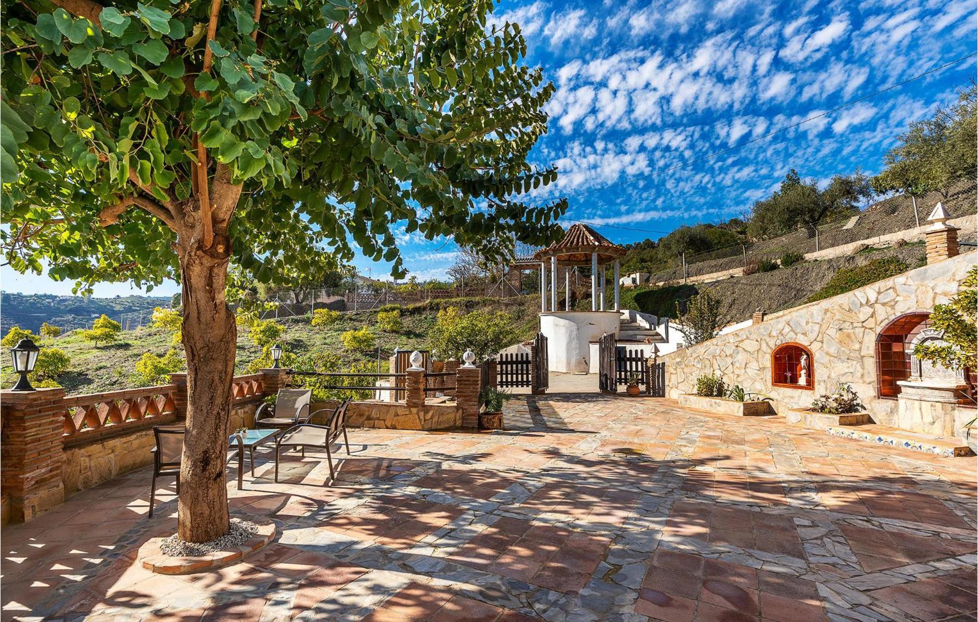 Amazing Home In Frigiliana With Kitchen 外观 照片