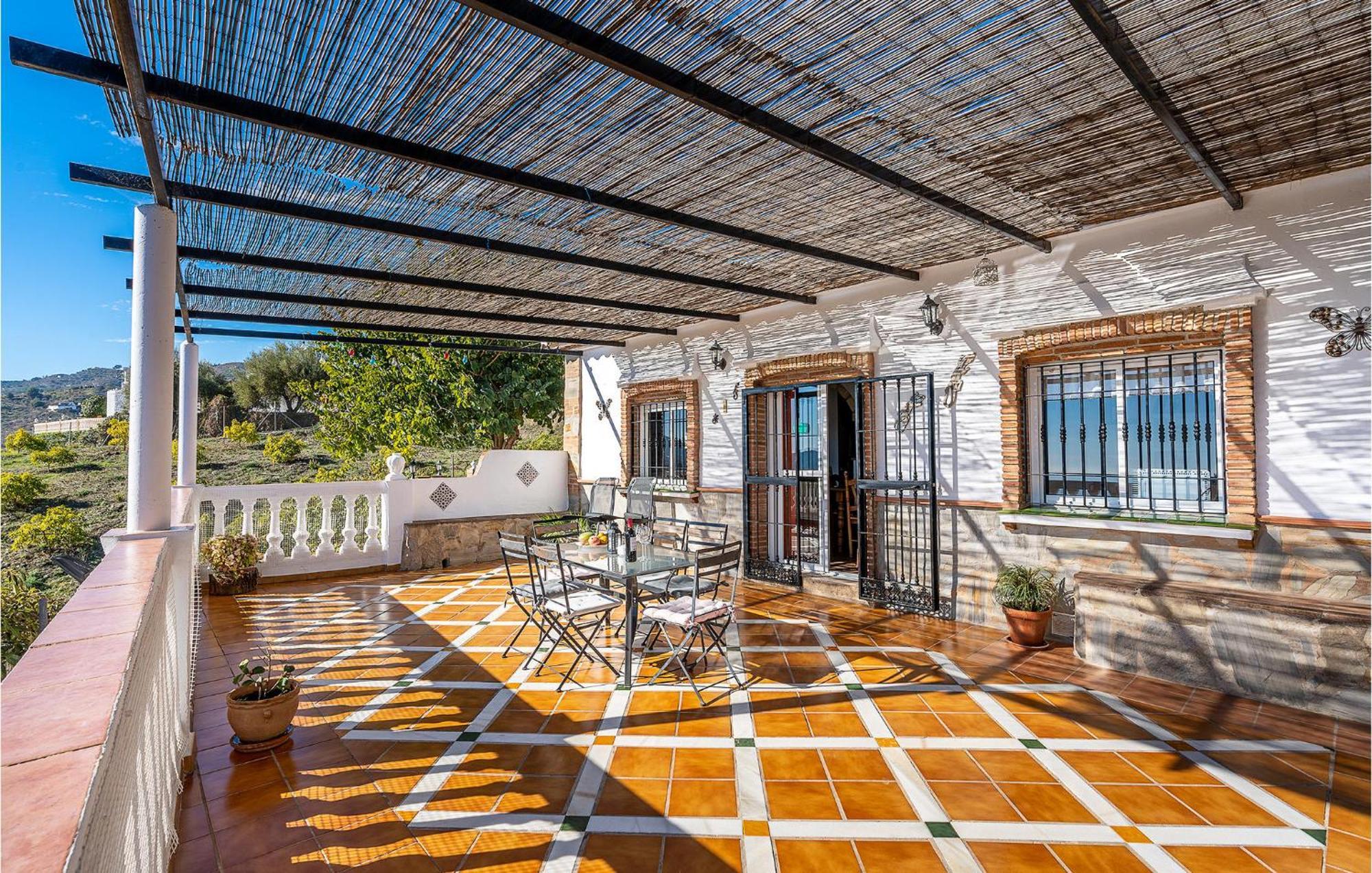 Amazing Home In Frigiliana With Kitchen 外观 照片