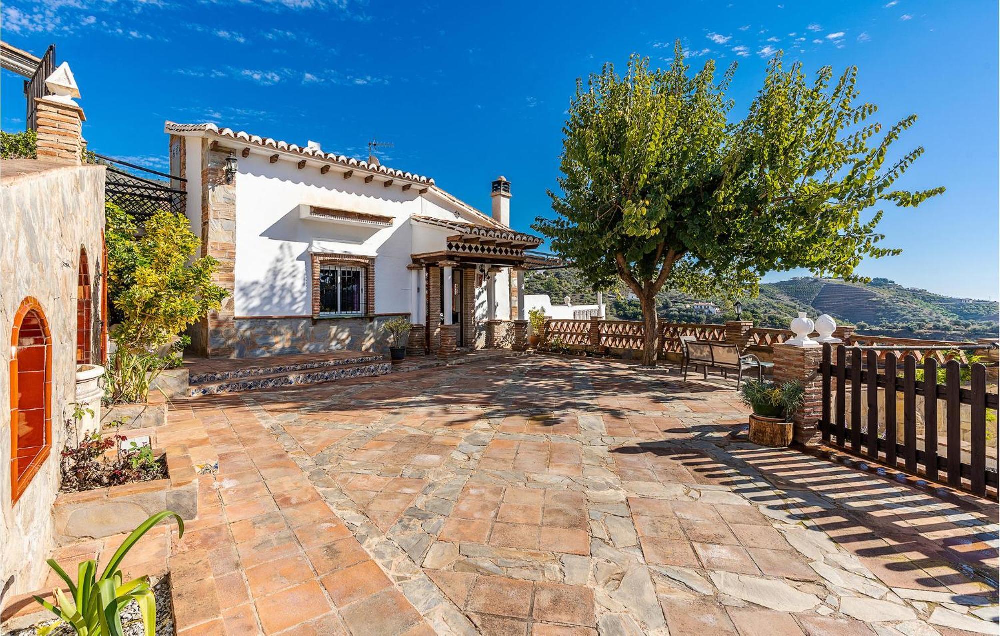 Amazing Home In Frigiliana With Kitchen 外观 照片
