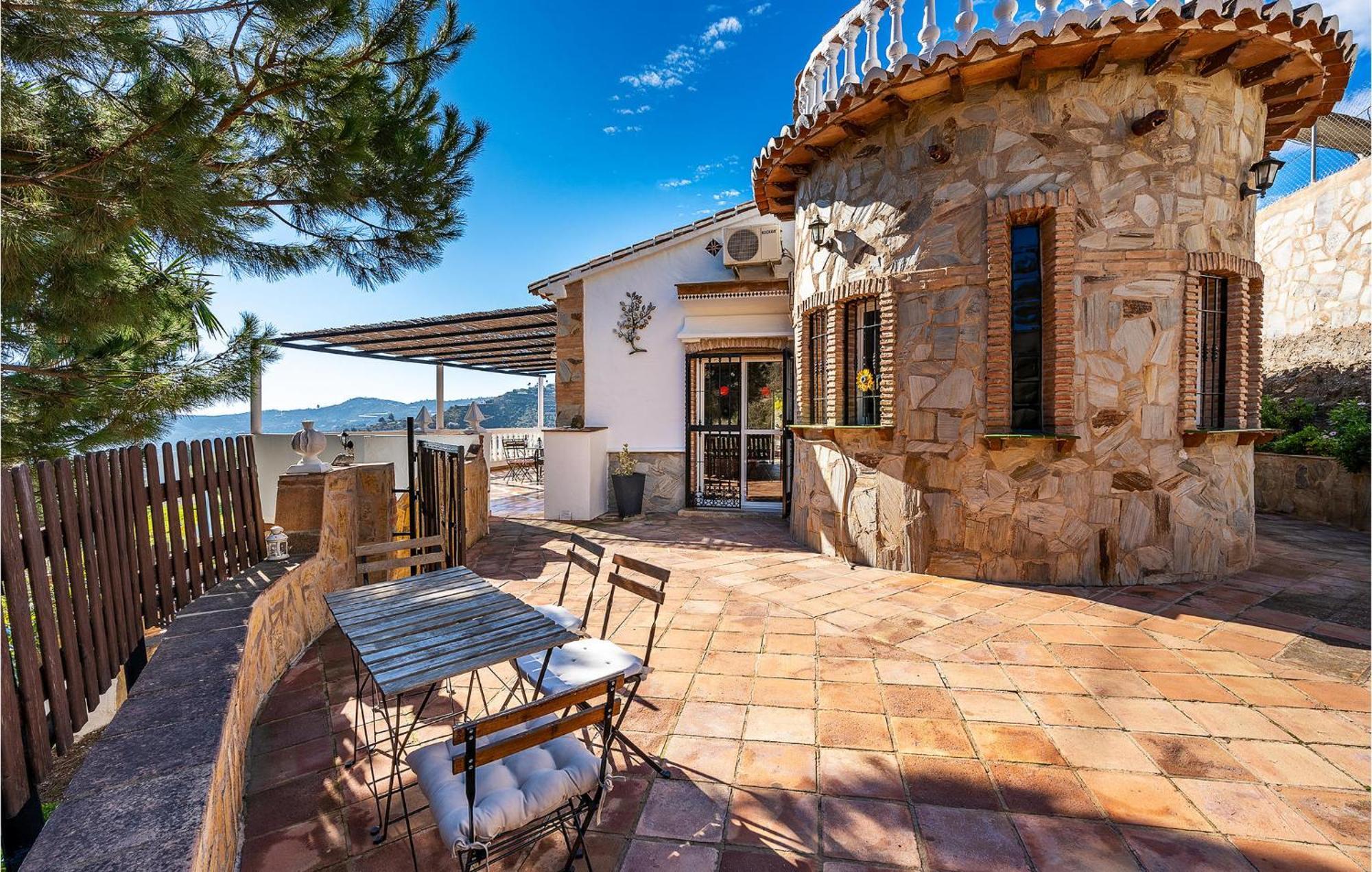 Amazing Home In Frigiliana With Kitchen 外观 照片