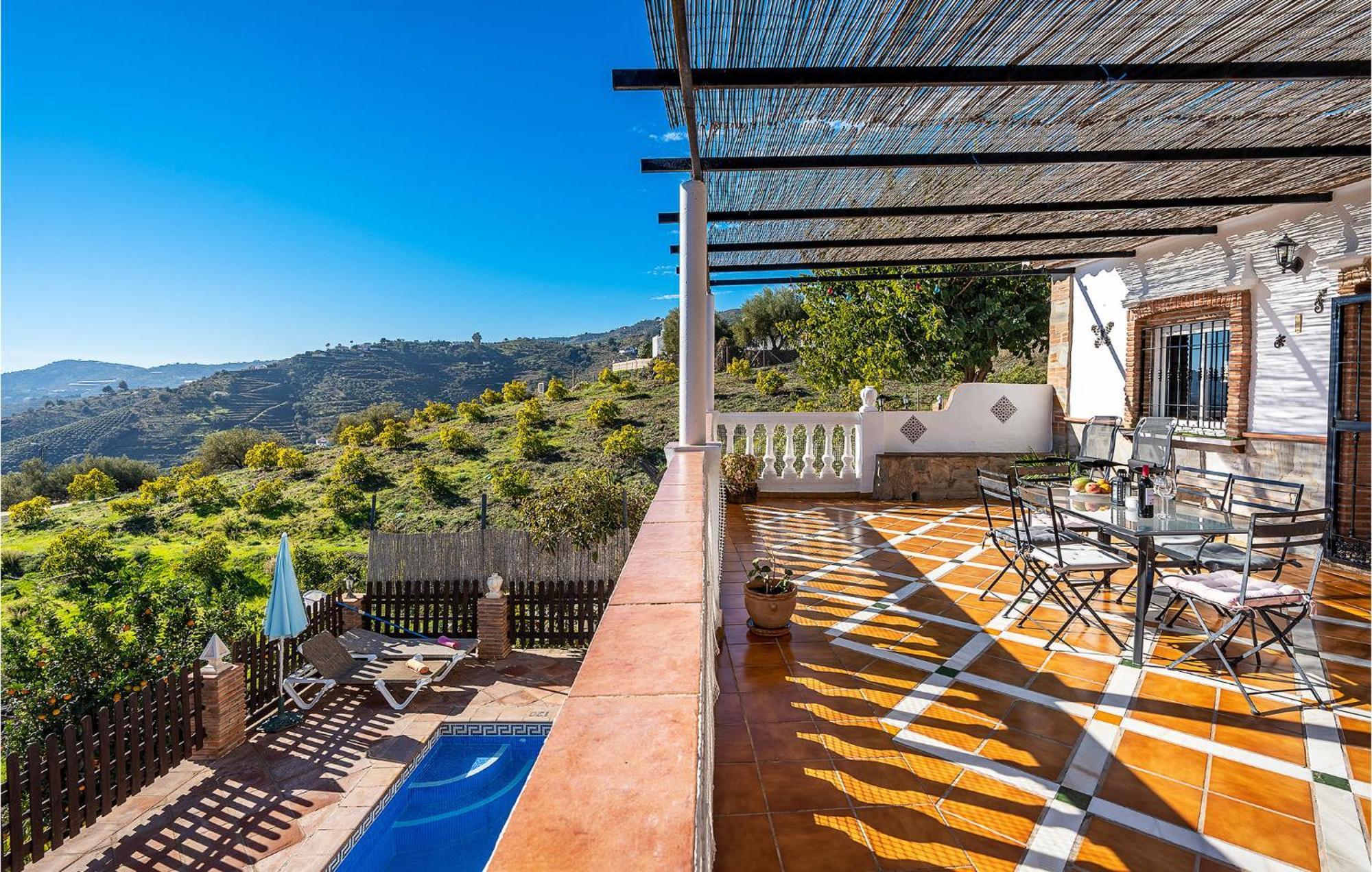 Amazing Home In Frigiliana With Kitchen 外观 照片